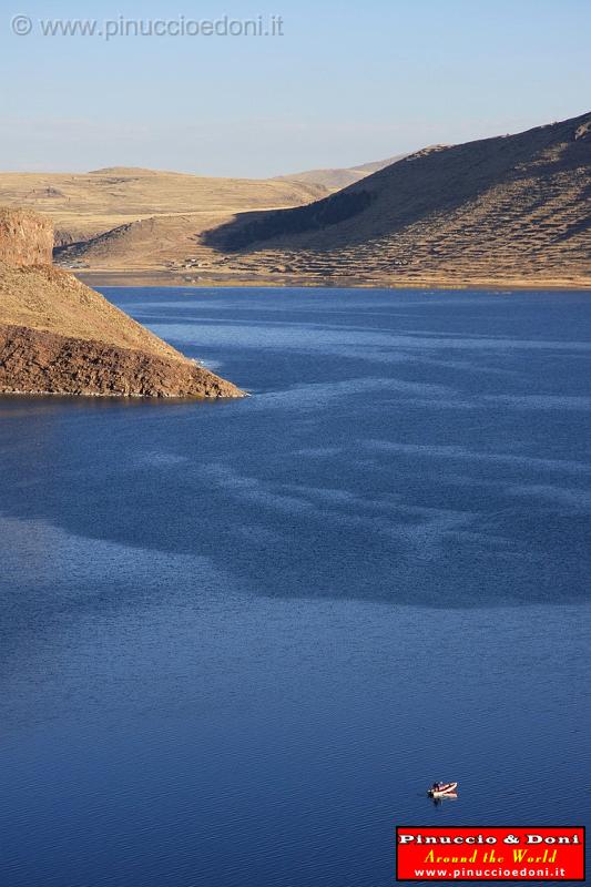 PERU - Sillustani - Lake Umayo  - 13.jpg